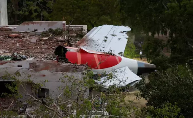 ವಿಮಾನ ನಿಲ್ದಾಣ ಬಳಿಯ ಅಡೆತಡೆಗಳನ್ನು ಕೆಡವಲು ನಿಯಮಗಳನ್ನು ಹೊರಡಿಸಿದ ಕೇಂದ್ರ ಸರಕಾರ: ವರದಿ