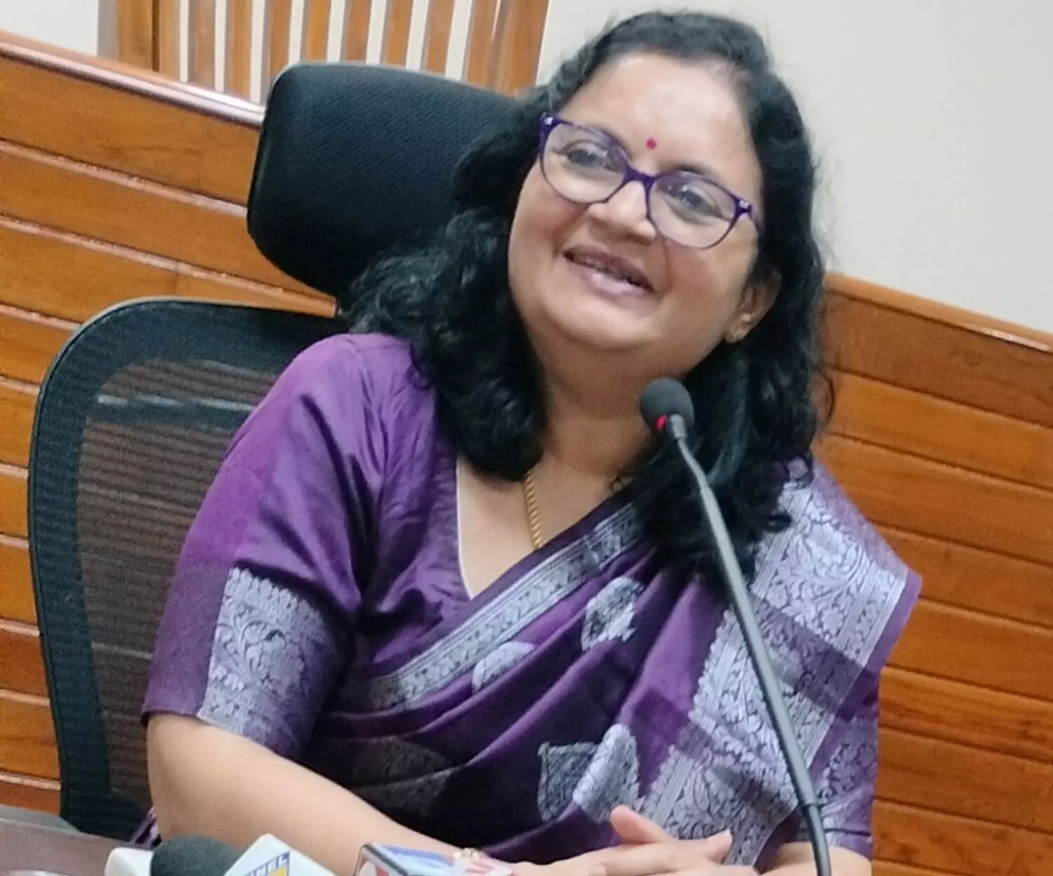 ದಕ್ಷ, ಪಾರದರ್ಶಕ ಆಡಳಿತ: ಉಡುಪಿ ಜಿಲ್ಲಾಧಿಕಾರಿ ಸ್ವರೂಪ ಟಿ.ಕೆ. ದಕ್ಷ, ಪಾರದರ್ಶಕ ಆಡಳಿತ: ಉಡುಪಿ ಜಿಲ್ಲಾಧಿಕಾರಿ ಸ್ವರೂಪ ಟಿ.ಕೆ.