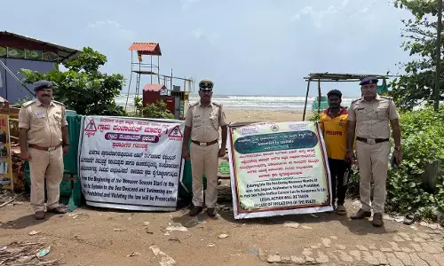 ಮುರ್ಡೇಶ್ವರ: ಪ್ರವಾಸಿಗರ ಸುರಕ್ಷತೆಗಾಗಿ ಸಮುದ್ರ ದಡದಲ್ಲಿ ಸೂಚನಾ ಫಲಕ