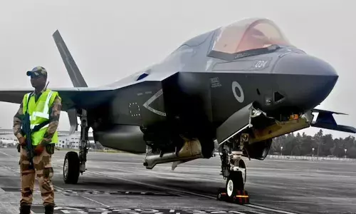 100 ದಶಲಕ್ಷ ಪೌಂಡ್ ಮೌಲ್ಯದ ಎಫ್-35 ಯುದ್ಧ ವಿಮಾನ ಕೇರಳದಲ್ಲೇ ಉಳಿದಿರುವುದೇಕೆ?