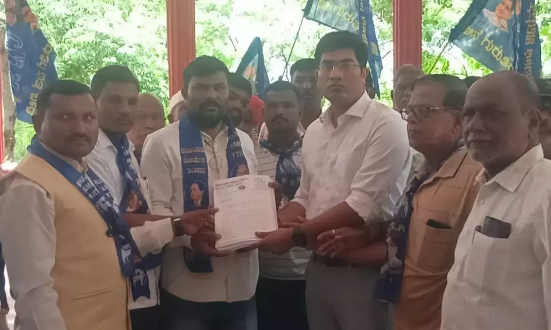 ಬಸವಕಲ್ಯಾಣ ತಾಲೂಕು ವಲಯ ಅರಣ್ಯಾಧಿಕಾರಿಗಳ ವಿರುದ್ಧ ಕ್ರಮಕ್ಕೆ ಆಗ್ರಹ