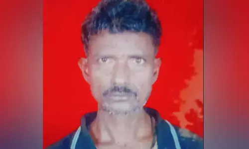 ಕೊಡಗು | ಮರದ ರೆಂಬೆಗಳನ್ನು ಕಡಿಯುತ್ತಿದ್ದ ವೇಳೆ ಬಿದ್ದು ಕಾರ್ಮಿಕ ಮೃತ್ಯು