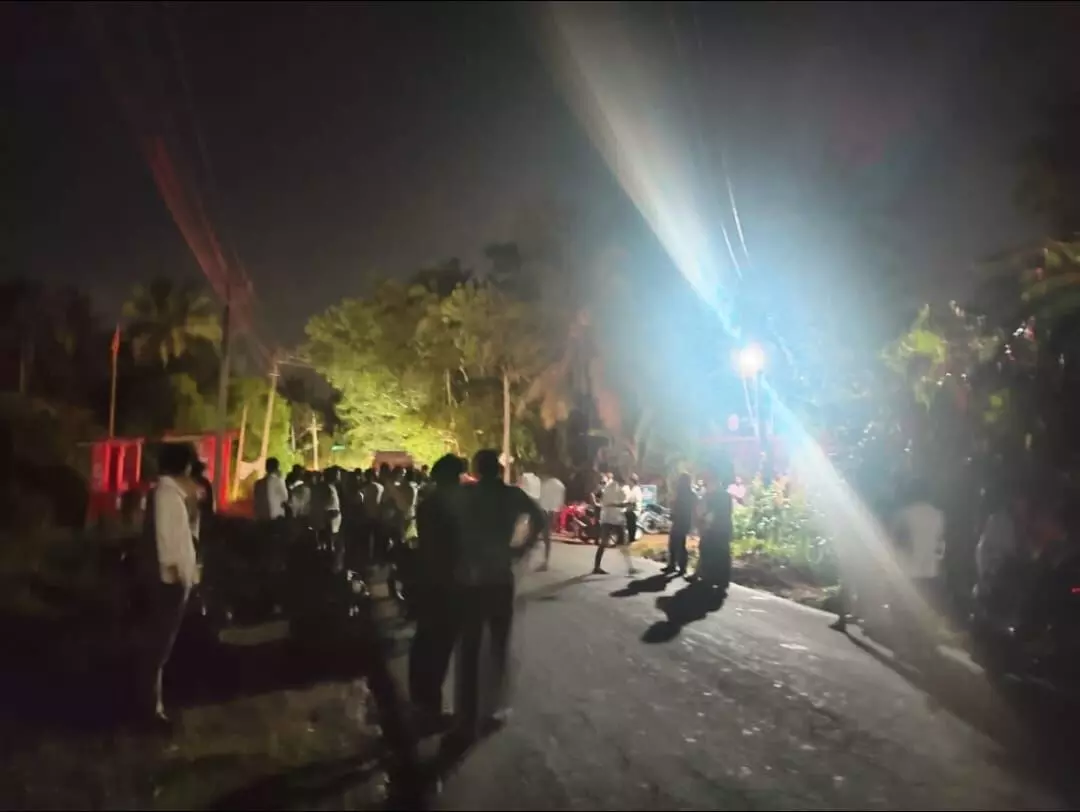 ಸಜೀಪದಲ್ಲಿ ಸ್ಕೂಟರ್ ಸವಾರರನ್ನು ಬೆನ್ನಟ್ಟಿದ ಹೆಲ್ಮೆಟ್ ಧರಿಸಿದ ವ್ಯಕ್ತಿ: ದೂರು ದಾಖಲು