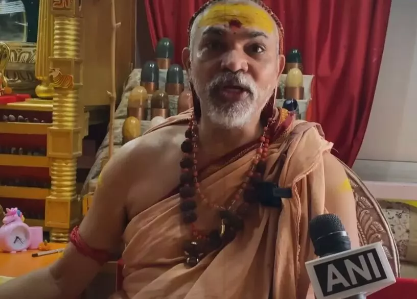 ಸಿಂಧೂರ್ ಹಾಕಿದ ನಿಮ್ಮ ಪತ್ನಿಯ ಹಕ್ಕನ್ನು ಕಸಿದುಕೊಂಡಿದ್ದೀರಿ: ಪ್ರಧಾನಿ ಮೋದಿ ವಿರುದ್ಧ ಸ್ವಾಮಿ ಅವಿಮುಕ್ತೇಶ್ವರಾನಂದ ವಾಗ್ದಾಳಿ