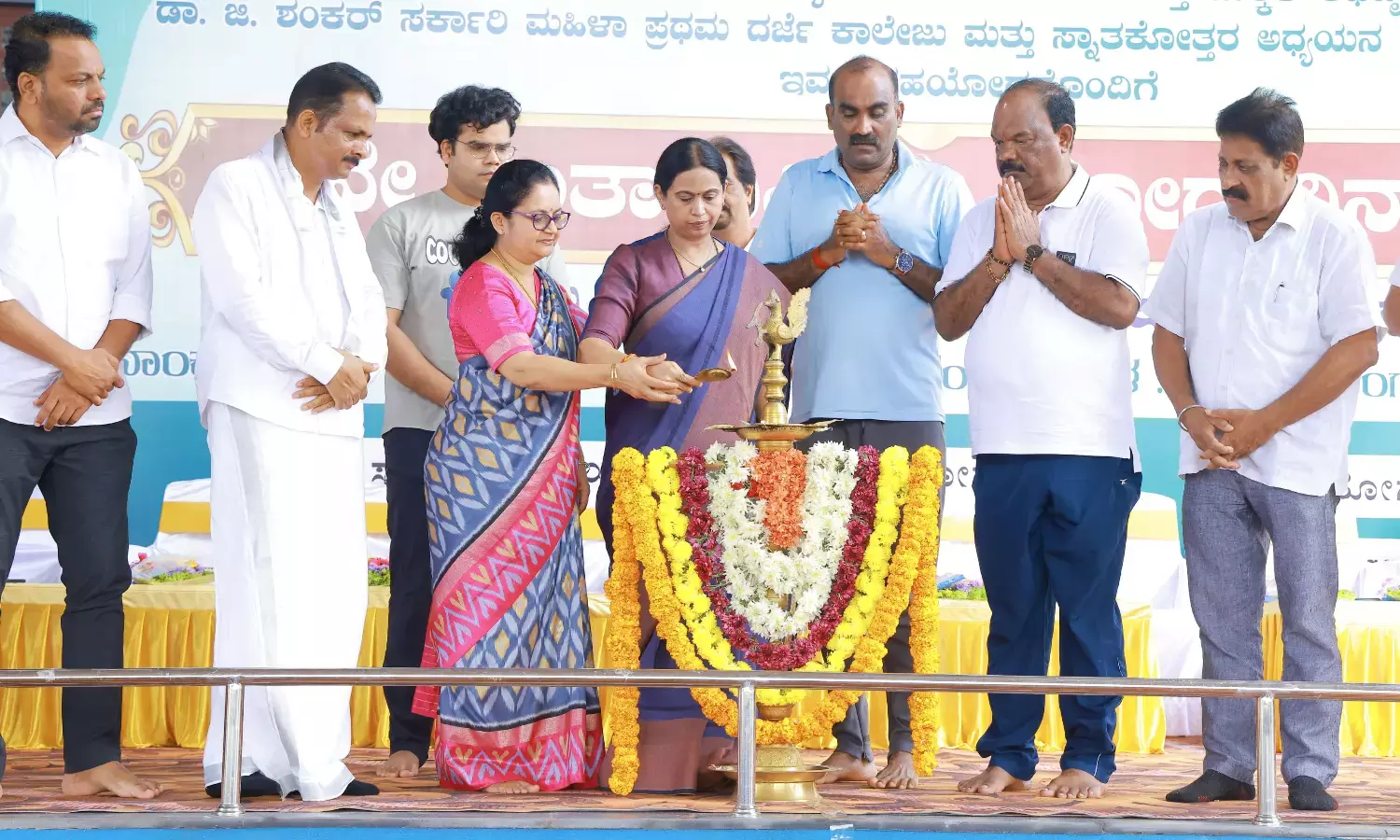 ಯೋಗವನ್ನು ದೈನಂದಿನ ಅಭ್ಯಾಸವಾಗಿ ಮಾಡಿಕೊಳ್ಳಿ: ಸಚಿವೆ ಹೆಬ್ಬಾಳ್ಕರ್