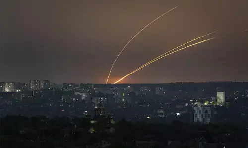 ಇಸ್ರೇಲ್ ದಾಳಿಯಲ್ಲಿ IRCGಯ ಮೂವರು ಕಮಾಂಡರ್ಗಳ ಹತ್ಯೆ: ವರದಿ