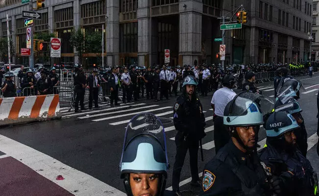 ಅಮೆರಿಕದ ಪ್ರಮುಖ ನಗರಗಳಲ್ಲಿ ಕಟ್ಟೆಚ್ಚರ: ನ್ಯೂಯಾರ್ಕ್, ವಾಷಿಂಗ್ಟನ್‍ ಗೆ ಹೆಚ್ಚುವರಿ ಪಡೆ ರವಾನೆ