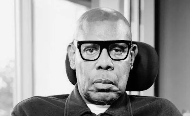 ಮಾಜಿ ವೇಗದ ಬೌಲರ್ ಡೇವಿಡ್ ಲಾರೆನ್ಸ್ ನಿಧನ ಮಾಜಿ ವೇಗದ ಬೌಲರ್ ಡೇವಿಡ್ ಲಾರೆನ್ಸ್ ನಿಧನ