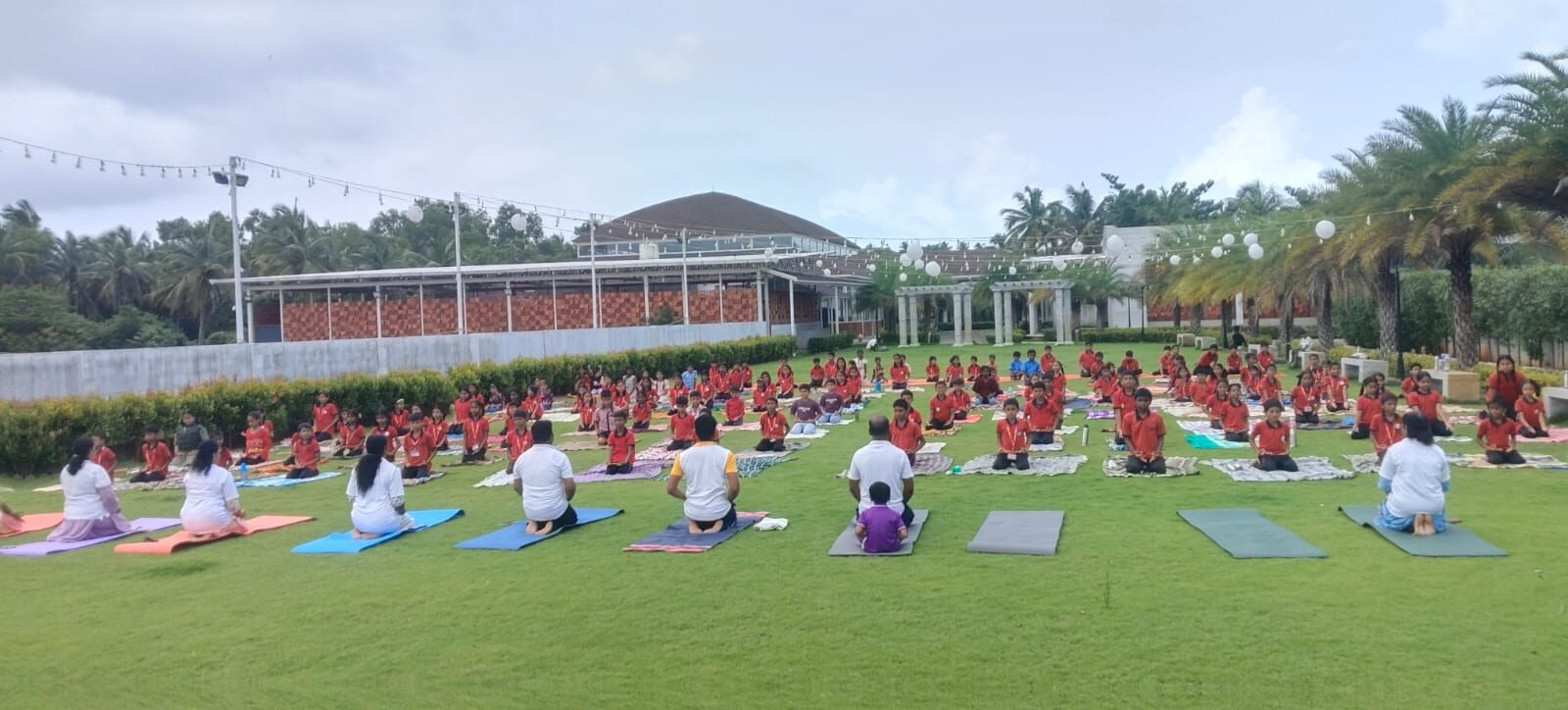 ಸೋಮೇಶ್ವರ: ಪಿಎಂಶ್ರೀ ಸರಕಾರಿ ಹಿರಿಯ ಪ್ರಾಥಮಿಕ ಶಾಲೆಯಲ್ಲಿ ಯೋಗ ದಿನಾಚರಣೆ