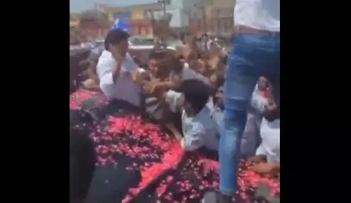 ಕಾರಿನಡಿಗೆ ಬಿದ್ದು ಕಾರ್ಯಕರ್ತ ಮೃತ್ಯು: ಆಂಧ್ರ ಮಾಜಿ ಸಿಎಂ ಜಗನ್ ವಿರುದ್ಧ ಪ್ರಕರಣ ದಾಖಲು