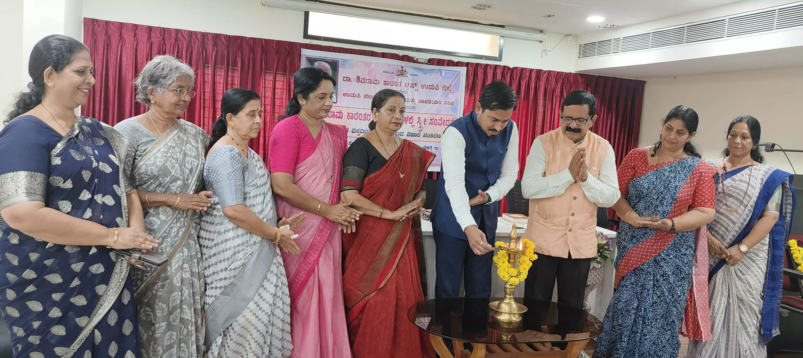 ಕಾರಂತರಿಂದ ಸ್ತ್ರೀ ಸಮಾನತೆಯ ಸಮರ್ಥ ಪ್ರತಿಪಾದನೆ: ಎಡಿಸಿ ಅಬೀದ್ ಕಾರಂತರಿಂದ ಸ್ತ್ರೀ ಸಮಾನತೆಯ ಸಮರ್ಥ ಪ್ರತಿಪಾದನೆ: ಎಡಿಸಿ ಅಬೀದ್