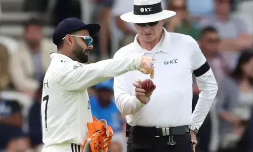 ಭಾರತ-ಇಂಗ್ಲೆಂಡ್ ಪ್ರಥಮ ಟೆಸ್ಟ್ | ಚೆಂಡು ಬದಲಿಸದ ಅಂಪೈರ್ ವಿರುದ್ಧ ಆಕ್ರೋಶ: ಪಂತ್ ಗೆ ನಿಷೇಧದ ಭೀತಿ?