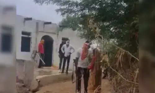 ಮಧ್ಯಪ್ರದೇಶ | ಜೈಲಿನಿಂದ ಬಿಡುಗಡೆಯಾದ ಆರೋಪಿಗಳಿಂದ ಗಾಳಿಯಲ್ಲಿ ಗುಂಡು ಹಾರಿಸಿ, ದಲಿತ ಕುಟುಂಬದ ಮೇಲೆ ಹಲ್ಲೆ