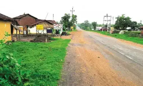 ಒಡಿಶಾ | ದಲಿತ ವ್ಯಕ್ತಿಗಳಿಬ್ಬರನ್ನು ಬಲವಂತದಿಂದ ಎರಡು ಕಿ.ಮೀ. ದೂರ ತೆವಳುವಂತೆ ಮಾಡಿ ಚರಂಡಿ ನೀರು ಕುಡಿಸಿದ ಗುಂಪು