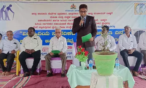 ಬಳ್ಳಾರಿ | ಹಿರಿಯ ನಾಗರಿಕರಿಗೆ ಗೌರವ ನೀಡಬೇಕು : ನ್ಯಾ.ರಾಜೇಶ್ ಎನ್.ಹೊಸಮನೆ