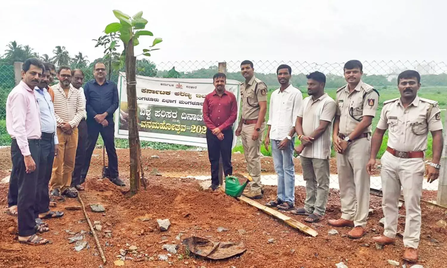 ಗಿಡಗಳ ಸಂರಕ್ಷಣೆಗೆ ಸಾಮೂಹಿಕ ಜಾಗೃತಿ ಅಗತ್ಯ: ರಾಜೇಶ್