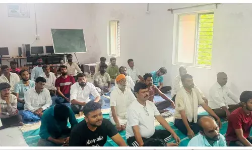 ಕಲಬುರಗಿ | ಬೆಂಗಳೂರಿನ ಇಶಾ ಫೌಂಡೇಶನ್‍ ವತಿಯಿಂದ ಕೇಂದ್ರ ಕಾರಾಗೃಹದ ಬಂಧಿಗಳಿಗೆ ಯೋಗಾಭ್ಯಾಸ