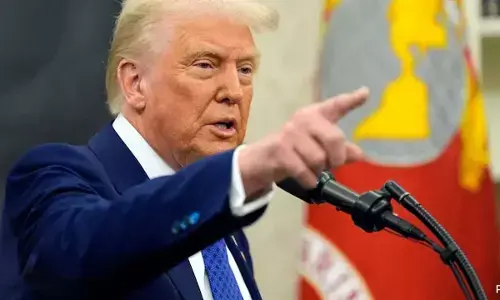 ಚೀನಾ ಇರಾನ್‍ನ ತೈಲ ಖರೀದಿ ಮುಂದುವರಿಸಬಹುದು: ಟ್ರಂಪ್