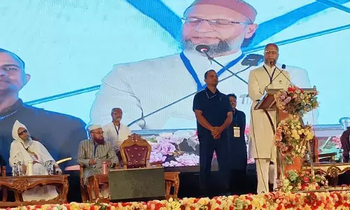 ವಕ್ಫ್ ತಿದ್ದುಪಡಿ ಕಾಯ್ದೆಯಿಂದ ನಮ್ಮ ಮಸೀದಿ, ಮದರಸವನ್ನು ವಶಕ್ಕೆ ಪಡೆಯುವ ಹುನ್ನಾರ ಯಶಸ್ವಿಯಾಗಲ್ಲ : ಅಸದುದ್ದೀನ್ ಉವೈಸಿ