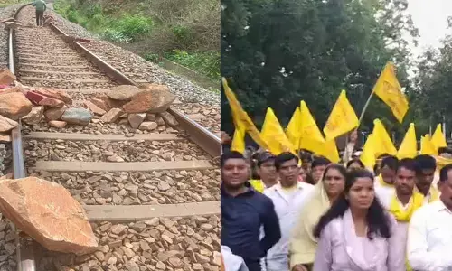 ಚತ್ತೀಸ್‌ಗಢ: ಈಡೇರದ ಭರವಸೆ ; ಆರ್‌ಆರ್‌ವಿಯುಎನ್‌ಎಲ್, ಅದಾನಿ ಸಮೂಹದ ವಿರುದ್ಧ ಗ್ರಾಮಸ್ಥರಿಂದ ಪ್ರತಿಭಟನೆ