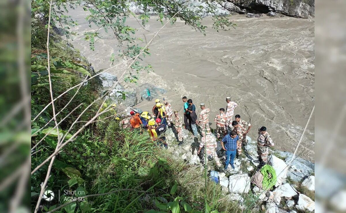 ಉತ್ತರಾಖಂಡ | ಅಲಕನಂದಾ ನದಿಗೆ ಬಿದ್ದ ಬಸ್ : ಓರ್ವ ಮೃತ್ಯು, 10 ಮಂದಿ ನಾಪತ್ತೆ