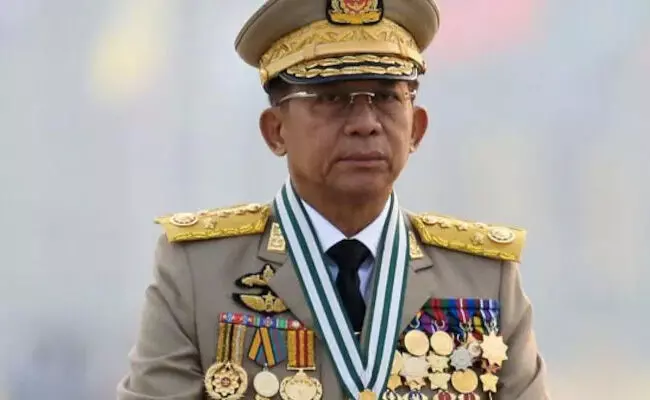 ಮ್ಯಾನ್ಮಾರ್ ನಲ್ಲಿ ವರ್ಷಾಂತ್ಯಕ್ಕೆ ಚುನಾವಣೆ: ಸೇನಾಡಳಿತದ ಹೇಳಿಕೆ ಮ್ಯಾನ್ಮಾರ್ ನಲ್ಲಿ ವರ್ಷಾಂತ್ಯಕ್ಕೆ ಚುನಾವಣೆ: ಸೇನಾಡಳಿತದ ಹೇಳಿಕೆ