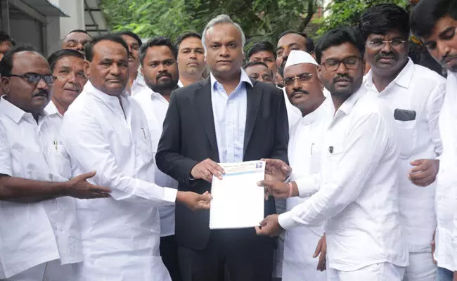 ಕಲಬುರಗಿ | ತಳವಾರ ಜನಾಂಗಕ್ಕೆ ಜಾತಿ ಪ್ರಮಾಣ ಪತ್ರ ನೀಡುವಂತೆ ಸಚಿವ ಪ್ರಿಯಾಂಕ್ ಖರ್ಗೆಗೆ ಮನವಿ