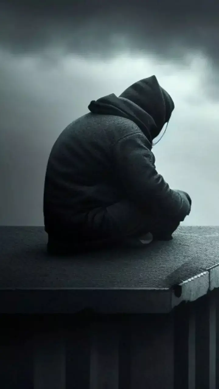 ಎರಡು ದಶಕದಿಂದ ಭಾರತದಲ್ಲಿ ಯುವಕರ ಸಾವಿಗೆ ಆತ್ಮಹತ್ಯೆ ಪ್ರಮುಖ ಕಾರಣ! ಎರಡು ದಶಕದಿಂದ ಭಾರತದಲ್ಲಿ ಯುವಕರ ಸಾವಿಗೆ ಆತ್ಮಹತ್ಯೆ ಪ್ರಮುಖ ಕಾರಣ!