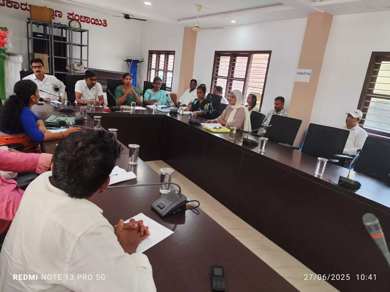 ಅಧಿಕಾರಿಗಳ ಗೈರು: ಕೋಟೆಕಾರ್ ಪಟ್ಟಣ ಪಂಚಾಯತ್ ಸಾಮಾನ್ಯ ಸಭೆ ಅರ್ಧದಲ್ಲೇ ಮೊಟಕು ಅಧಿಕಾರಿಗಳ ಗೈರು: ಕೋಟೆಕಾರ್ ಪಟ್ಟಣ ಪಂಚಾಯತ್ ಸಾಮಾನ್ಯ ಸಭೆ ಅರ್ಧದಲ್ಲೇ ಮೊಟಕು