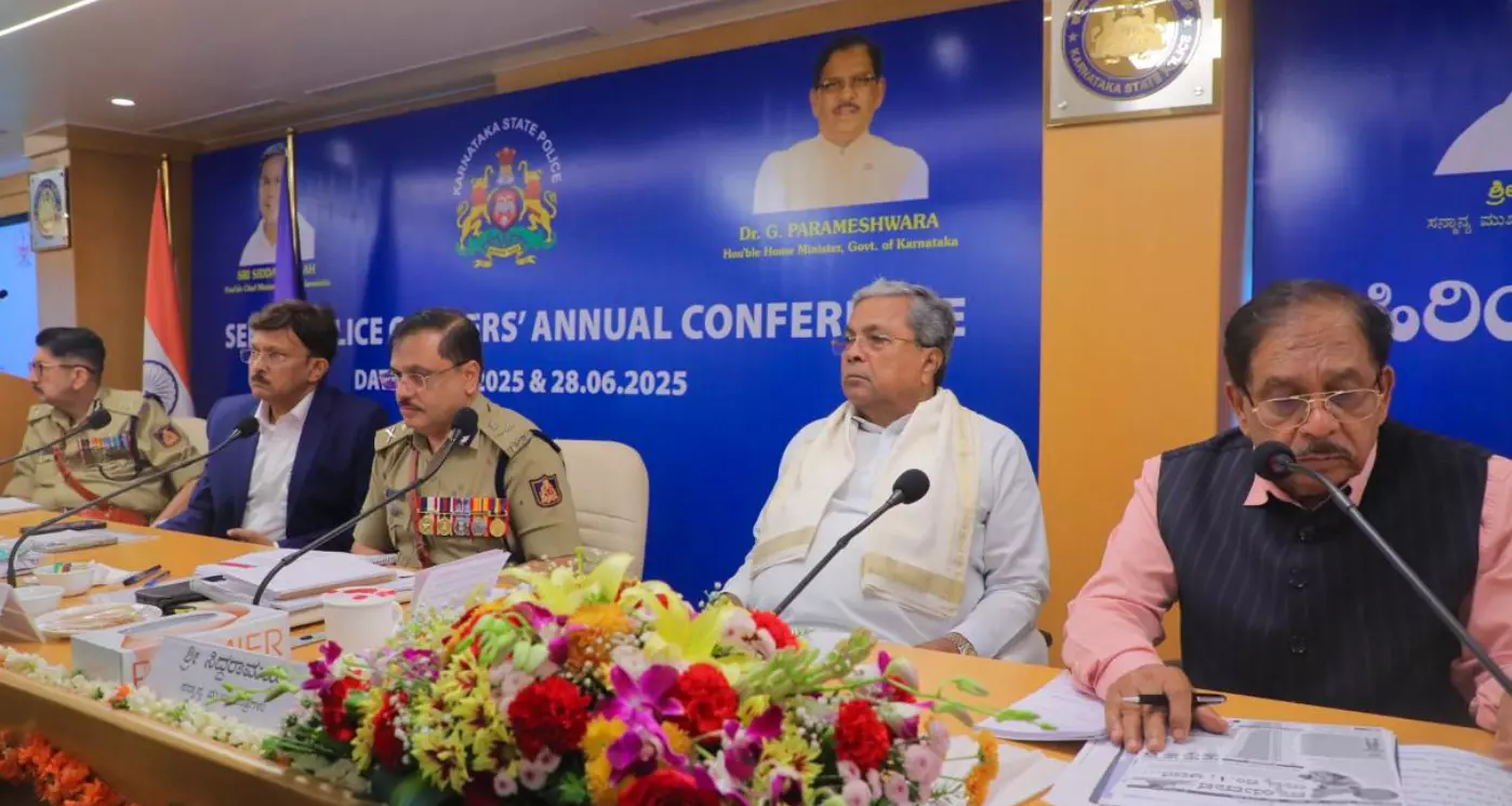 ಪ್ರಚೋದನೆ, ದ್ವೇಷ ಭಾಷಣಗಳ ವಿರುದ್ಧ ಕಡ್ಡಾಯವಾಗಿ ಸ್ವಯಂಪ್ರೇರಿತ ಪ್ರಕರಣ ದಾಖಲಿಸಿ: ಸಿಎಂ ಸಿದ್ದರಾಮಯ್ಯ ಪ್ರಚೋದನೆ, ದ್ವೇಷ ಭಾಷಣಗಳ ವಿರುದ್ಧ ಕಡ್ಡಾಯವಾಗಿ ಸ್ವಯಂಪ್ರೇರಿತ ಪ್ರಕರಣ ದಾಖಲಿಸಿ: ಸಿಎಂ ಸಿದ್ದರಾಮಯ್ಯ