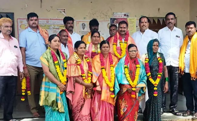 ಆಳಂದ | ಕಿಣ್ಣಿಸುಲ್ತಾನ ಗ್ರಾಪಂ ಉಪಾಧ್ಯಕ್ಷರಾಗಿ ಮಥುರಾಬಾಯಿ ಅವಿರೋಧ ಆಯ್ಕೆ ಆಳಂದ | ಕಿಣ್ಣಿಸುಲ್ತಾನ ಗ್ರಾಪಂ ಉಪಾಧ್ಯಕ್ಷರಾಗಿ ಮಥುರಾಬಾಯಿ ಅವಿರೋಧ ಆಯ್ಕೆ