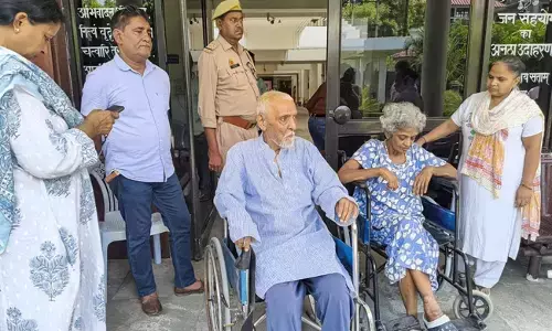 ನೋಯ್ಡದ ಅಕ್ರಮ ವೃದ್ಧಾಶ್ರಮದಿಂದ 42 ಹಿರಿಯರ ರಕ್ಷಣೆ