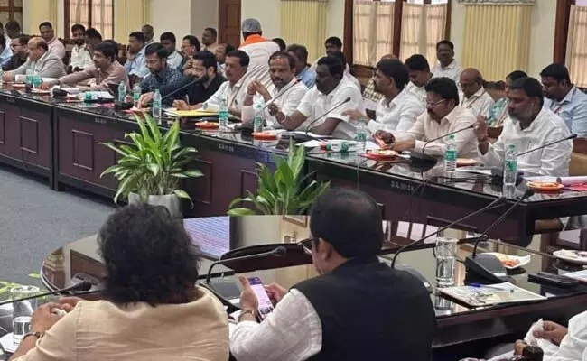 ನ.30 ರವರೆಗೆ ಮಾತ್ರ ತುಂಗಭದ್ರಾ ಎಡದಂಡೆ ನಾಲೆಗೆ ನೀರು: ಐಸಿಸಿ ಸಭೆಯಲ್ಲಿ ನಿರ್ಣಯ