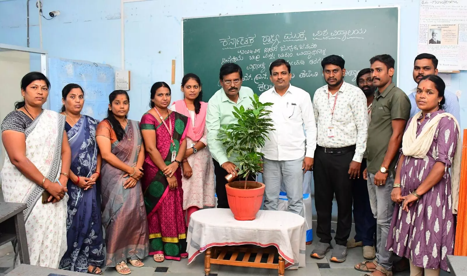 ಕಲಬುರಗಿ | ವಿದ್ಯಾರ್ಥಿಗಳಿಗೆ ವಾರಾಂತ್ಯ ಸಮಲೋಚನಾ ತರಗತಿ ಕಾರ್ಯಕ್ರಮ ಕಲಬುರಗಿ | ವಿದ್ಯಾರ್ಥಿಗಳಿಗೆ ವಾರಾಂತ್ಯ ಸಮಲೋಚನಾ ತರಗತಿ ಕಾರ್ಯಕ್ರಮ