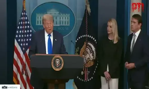 ಯುದ್ಧ ನಿಲ್ಲಿಸುವವರೆಗೂ ನಿಮ್ಮೊಂದಿಗೆ ವ್ಯಾಪಾರ ನಡೆಸುವುದಿಲ್ಲವೆಂದು ಭಾರತ ಮತ್ತು ಪಾಕಿಸ್ತಾನಕ್ಕೆ ಎಚ್ಚರಿಕೆ ನೀಡಿದ್ದೆ: ಡೊನಾಲ್ಡ್ ಟ್ರಂಪ್ ಪುನರುಚ್ಚಾರ