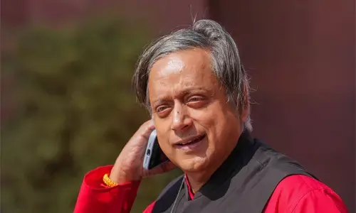 ಕಾಂಗ್ರೆಸ್ ಸಂಸದ ಶಶಿ ತರೂರ್ ಗೆ ಕೇಂದ್ರ ಸರ್ಕಾರದಿಂದ ಉನ್ನತ ಪದವಿಗಳ ಆಫರ್?