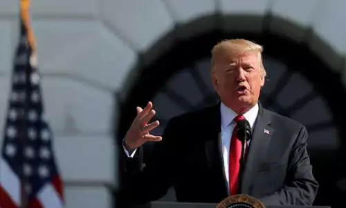 ಇರಾನಿನ ಮೇಲೆ ಮತ್ತೆ ಬಾಂಬ್ ದಾಳಿಯ ಬಗ್ಗೆ ಪರಿಶೀಲನೆ : ಟ್ರಂಪ್