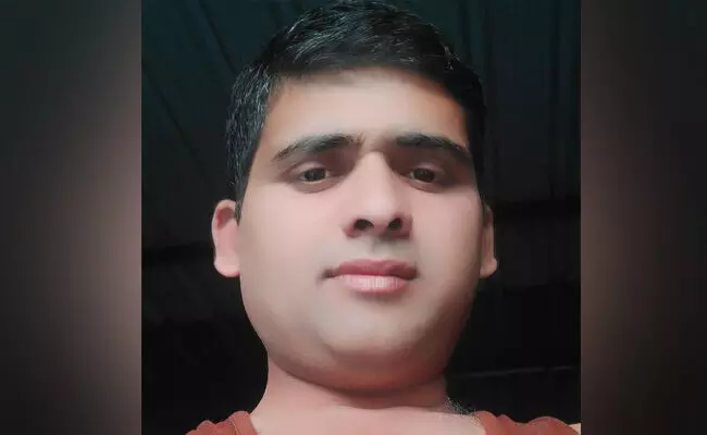 ಕಲಬುರಗಿ | ಮೈಕ್ರೋ ಫೈನಾನ್ಸ್ ಸಿಬ್ಬಂದಿಯಿಂದ ಕಿರುಕುಳ ಆರೋಪ; ವ್ಯಕ್ತಿ ಆತ್ಮಹತ್ಯೆ ಕಲಬುರಗಿ | ಮೈಕ್ರೋ ಫೈನಾನ್ಸ್ ಸಿಬ್ಬಂದಿಯಿಂದ ಕಿರುಕುಳ ಆರೋಪ; ವ್ಯಕ್ತಿ ಆತ್ಮಹತ್ಯೆ