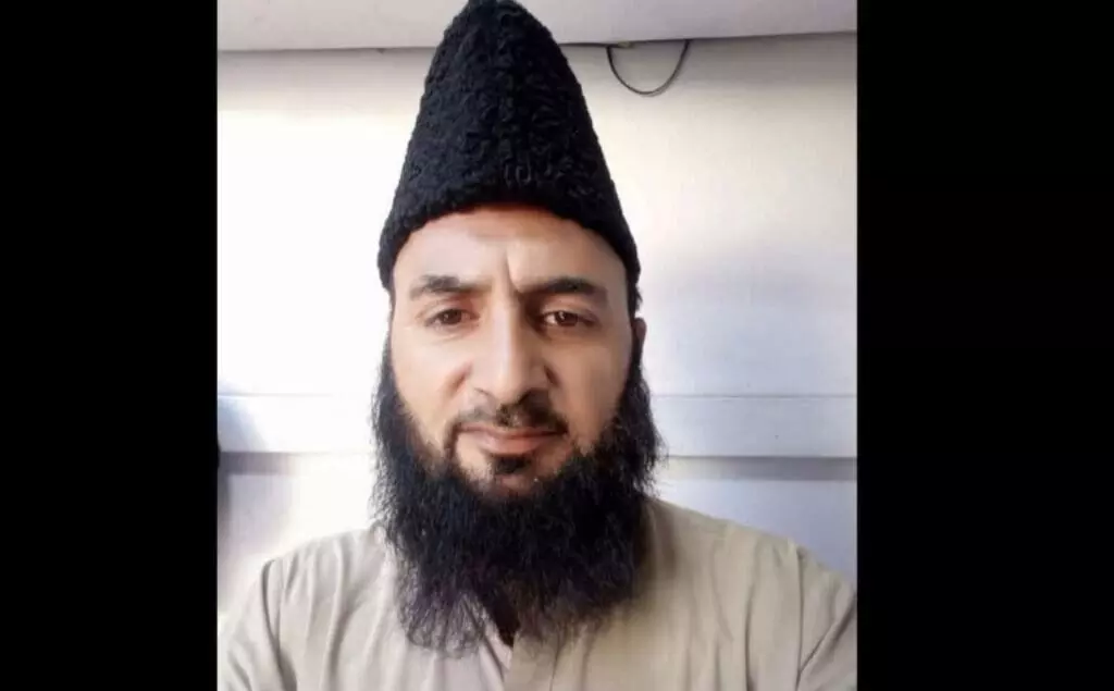 ಪಾಕ್ ಶೆಲ್ ದಾಳಿಯಲ್ಲಿ ಮೃತಪಟ್ಟ ಕಾಶ್ಮೀರಿ ಶಿಕ್ಷಕನನ್ನು ʼಭಯೋತ್ಪಾದಕʼನೆಂದು ಸುಳ್ಳು ಸುದ್ದಿ ಪ್ರಸಾರ : ʼಝೀ ನ್ಯೂಸ್ʼ, ʼನ್ಯೂಸ್ 18ʼ ವಿರುದ್ಧ ಎಫ್ಐಆರ್‌ಗೆ ಕೋರ್ಟ್ ಸೂಚನೆ