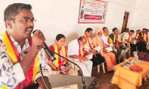 ಸುರಪುರ | ಒಬ್ಬ ಕವಿಯ ಕೃತಿ ಮತ್ತೊರ್ವ ಕವಿ ಓದುವುದು ಕಡಿಮೆ : ಡಾ.ಟಿ.ಎಸ್.ಗೊರವರ