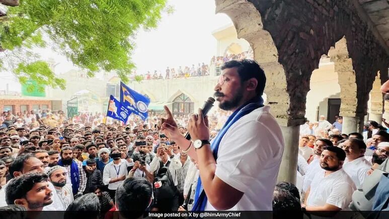 ಉತ್ತರ ಪ್ರದೇಶ| ಇಸೋಟಾ ಗ್ರಾಮಕ್ಕೆ ತೆರಳದಂತೆ ಚಂದ್ರಶೇಖರ್ ಆಝಾದ್‌ಗೆ ಪೊಲೀಸರಿಂದ ತಡೆ