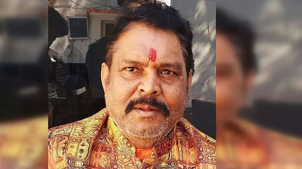 ʼಎರಡನೆ ಪತ್ನಿʼಯೊಂದಿಗಿನ ವಿಡಿಯೊ ವೈರಲ್ ಬೆನ್ನಲ್ಲೇ ಬಿಜೆಪಿ ನಾಯಕ ಸುರೇಶ್ ರಾಥೋಡ್ ಪಕ್ಷದಿಂದ ಉಚ್ಚಾಟನೆ