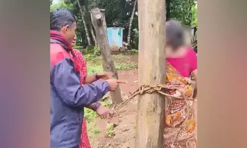 ಸಾಗರ | ಕ್ಷುಲ್ಲಕ ಕಾರಣಕ್ಕೆ ವೃದ್ದೆಯನ್ನು ಮರಕ್ಕೆ ಕಟ್ಟಿ ಥಳಿತ: ದೂರು ದಾಖಲು