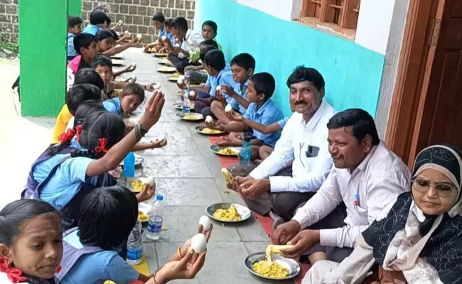 ಆಳಂದ | ಕೊರಳ್ಳಿ ಕ್ಲಸ್ಟರ್ ನ 11 ಶಾಲೆಗಳಿಗಿಲ್ಲ ಎಣ್ಣೆ, ಹಾಲಿನ ಪ್ಯಾಕೆಟ್