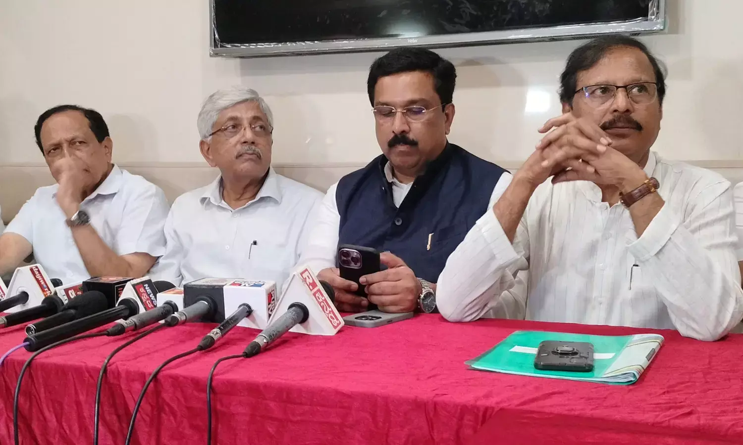 ದ್ವೇಷ ಭಾಷಣ ಕಡಿವಾಣಕ್ಕೆ ಕಾನೂನು ತಿದ್ದುಪಡಿಸಿಗೆ ಶಿಫಾರಸ್ಸು: ನಾಸೀರ್ ಹುಸೇನ್, ಸುದರ್ಶನ್ ಹೇಳಿಕೆ