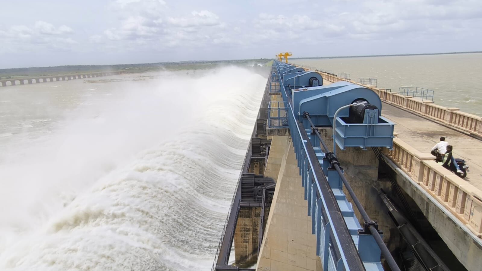 ರಾಯಚೂರು ಜಿಲ್ಲೆಯ ನದಿ ತೀರದ ಜನರಲ್ಲಿ ಪ್ರವಾಹ ಭೀತಿ