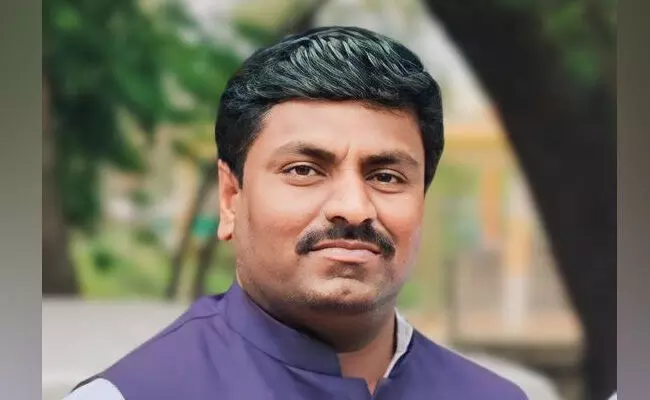 ಯಾದಗಿರಿ | ದಲಿತರ ಕೇರಿಗೆ ನಿರ್ಮಾಣವಾಗುತ್ತಿರುವ ಸಿಸಿ ರಸ್ತೆ ಕಾಮಾಗಾರಿಗೆ ಕುರುಬ ಸಮಾಜದವರಿಂದ ತಡೆ : ಅಶೋಕ್ ಹೋಸ್ಮನಿ ಆರೋಪ