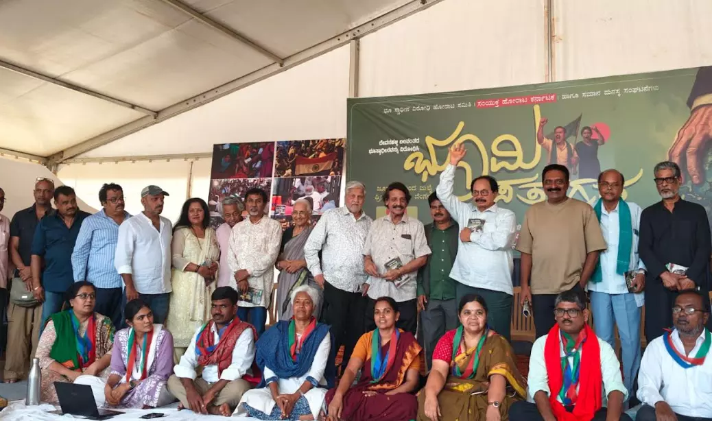 ದೇವನಹಳ್ಳಿ ರೈತ ಹೋರಾಟ ಬೆಂಬಲಿಸಿದ ಕನ್ನಡ ಚಿತ್ರರಂಗ | ನಮ್ಮ ಅನ್ನದ ಮೇಲೆ ದಾಳಿ ನಡೆಯುತ್ತಿದೆ : ನಟ ಕಿಶೋರ್ ಕುಮಾರ್