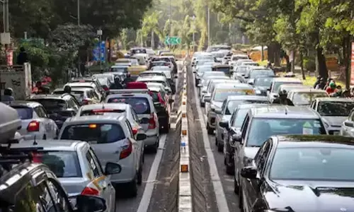 ದಿಲ್ಲಿಯಲ್ಲಿ ಹಳೆಯ ವಾಹನಗಳಿಗೆ ಇಂಧನವಿಲ್ಲ; ಕಳೆದುಹೋದ ವಾಹನ ಮಾಲಿಕರ ಹಿತಾಸಕ್ತಿ!