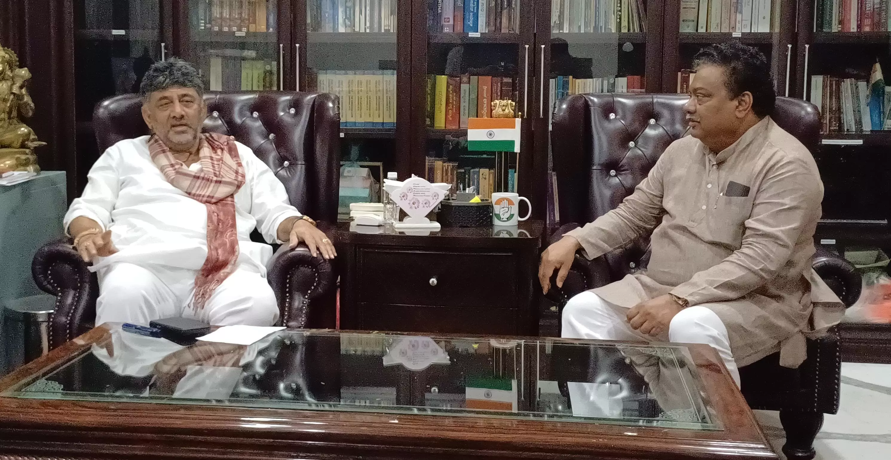 ಡಿಸಿಎಂ ಡಿ.ಕೆ.ಶಿವಕುಮಾರ್‌ರನ್ನು ಭೇಟಿ ಮಾಡಿದ ಎಂ.ಬಿ.ಪಾಟೀಲ್